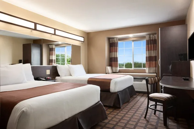 غرفة قياسية بسريرين كوين لذوي الإعاقة، Microtel Inn and Suites By Wyndham Pearl River /Slidell 8/10