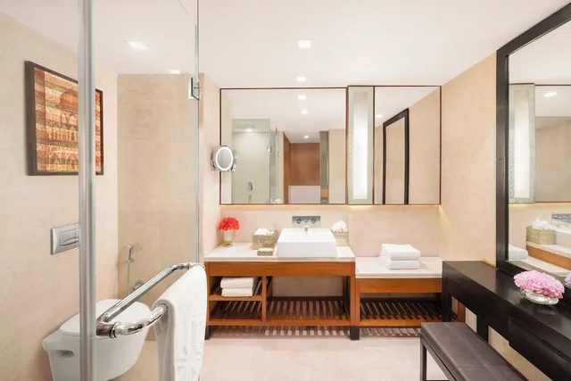 غرفة ديلوكس بسريرين منفصلين، Taj Surajkund Resort & Spa, Delhi NCR 8/10