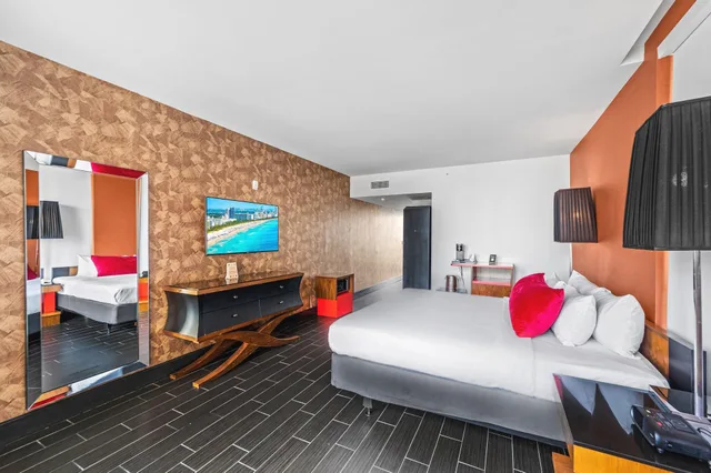 Suite, King Bed, Fairwind Hotel Miami Beach 1/5