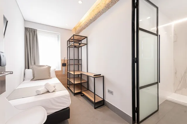 غرفة أساسية مفردة بإطلالة على الفناء، Hotel La Milagrosa 4/11