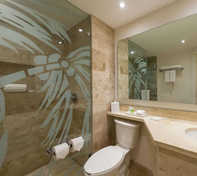 غرفة سوبيريور رباعية بسرير مزدوج، The Reef Playacar Resort and Spa Optional All Inclusive 1/2