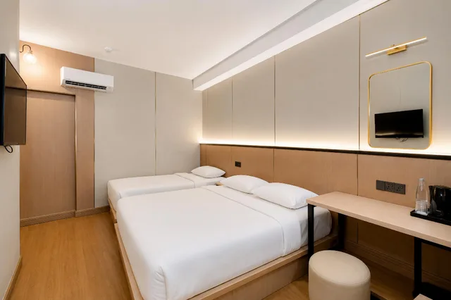 Premium, Triple, 1 Queen and 1 Single Bed, Ming Paragon Hotel 2/2