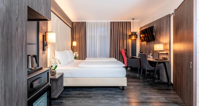Standard, Twin Beds, Park Side، PLAZA Premium Parkhotel Norderstedt 4/8