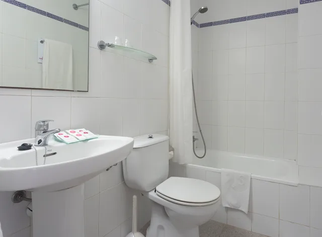 غرفة مفردة بشرفة، Js Horitzo Hotel 4/15