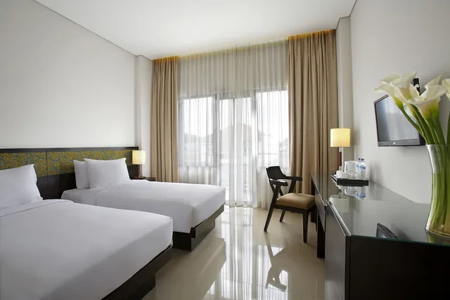 غرفة سوبيريور بسريرين منفصلين، Hotel Surya Yudha Purwokerto (Ex. Hotel Santika Purwokerto) 3/3