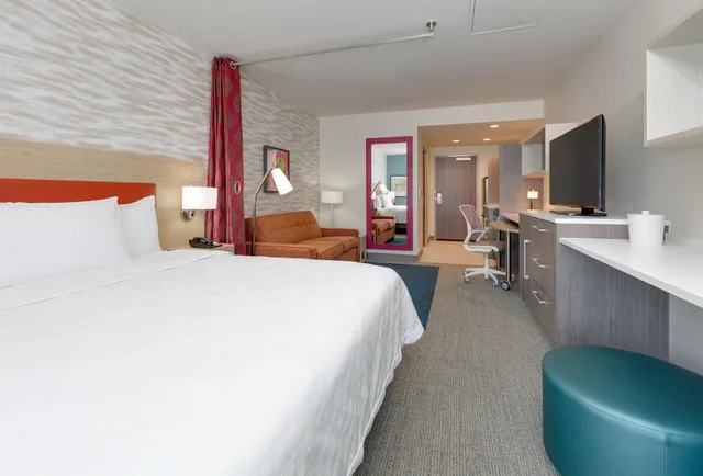 جناح بسرير كينج مع أريكة لذوي الإعاقة، Home2 Suites By Hilton Yakima Airport 1/3