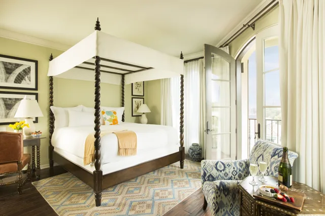 Premium, King Bed, French Balcony, Balcony، Kimpton Canary Hotel, an IHG Hotel 3/13