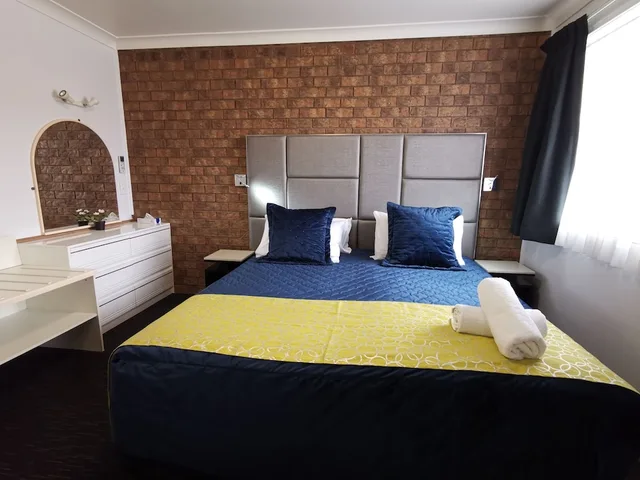 Spa, Standard, King Bed, Jetted Tub، Leichhardt Motor Inn 1/4