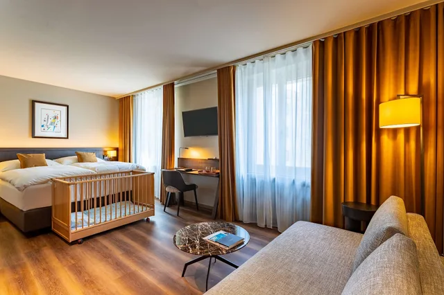 Deluxe, Art Boutique Hotel Monopol 9/10