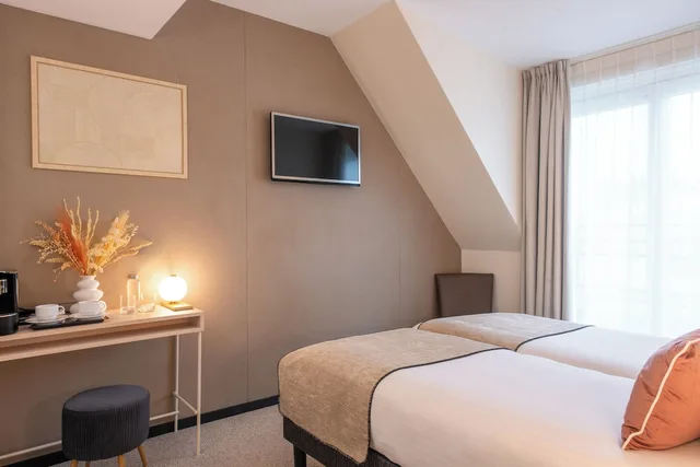 غرفة بسرير مزدوج أو سريرين منفصلين بشرفة، Hotel Helussi 7/10