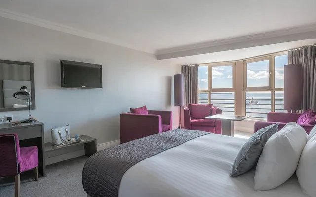 Room, Double Bed, Sea View, Talbot Hotel Wexford 5/7
