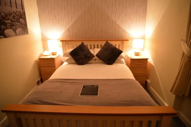 Rear, Junior Suite, Family، Lauriston Court Hotel 1/1