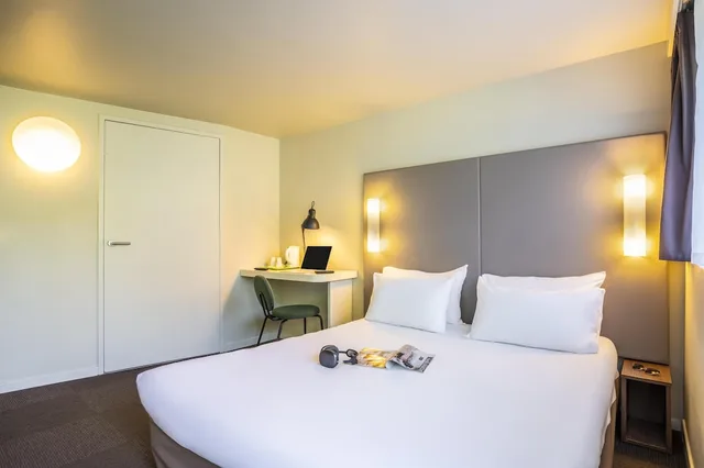 غرفة قياسية بسرير مزدوج، CAMPANILE VICHY - BELLERIVE SUR ALLIER 2/9