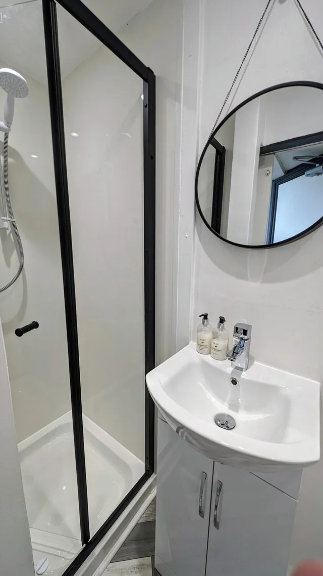 Classic, Single, Westbourne 3/9