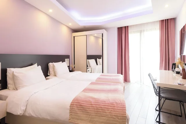 غرفة قياسية بسريرين منفصلين، Datca Sapphire Hotel 1/3