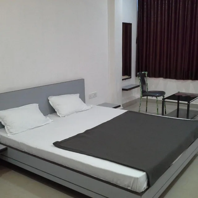 Deluxe, Double Bed, Hotel Galaxy's Vaibhav 1/4