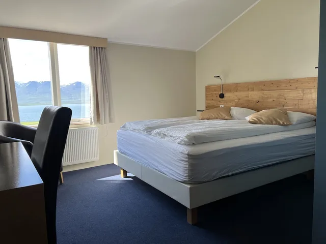 غرفة قياسية بسرير كوين بحمام خاص، Hotel Natur - Leifshus 2/6