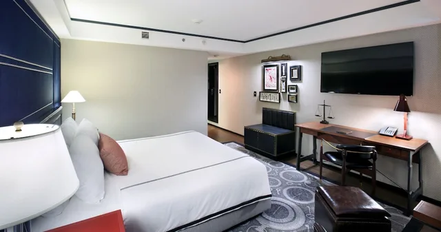 غرفة سوبيريور بسرير كينج لذوي الإعاقة، The Liberty, A Luxury Collection Hotel, Boston 2/5