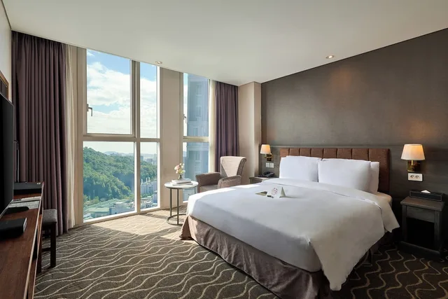 Square, Double Bed, City View، Hotel Square Ansan 1/4