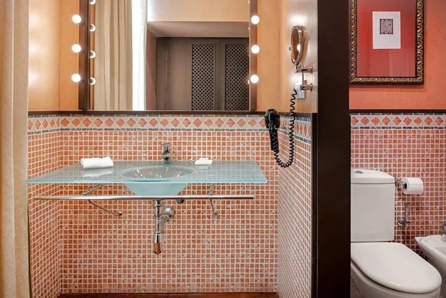 غرفة عائلية بسرير كينج مع أريكة، Ac Hotel Ciudad de Tudela 3/3
