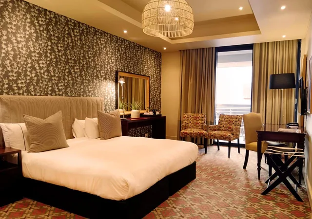 غرفة بسرير كينج لذوي الإعاقة، Royal Palm Hotel Umhlanga 1/4