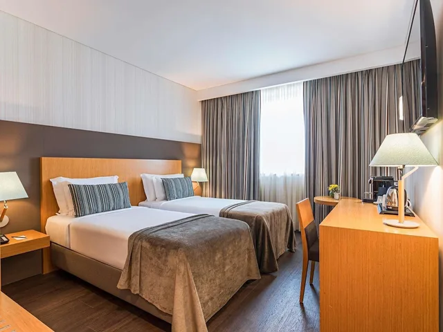 غرفة سوبيريور بسريرين منفصلين، Mercure Lisboa Almada 3/8