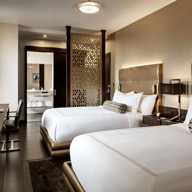 Guest Room, 2 Queen Beds, The Sinclair Autograph Collection 1/1