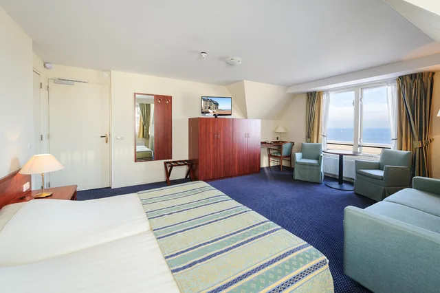 غرفة سوبيريور بسريرين منفصلين بإطلالة على البحر، Boulevard Hotel Scheveningen 3/4