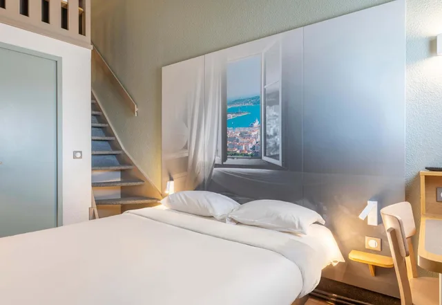 Quadruple room, B&B Hotel Toulon La Seyne Sur Mer 1/1