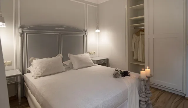 شقة فاخرة بسرير مزدوج وسريرين منفصلين بغرفتي نوم مع أريكة، Stelios Gardens Hotel Malia 3/3