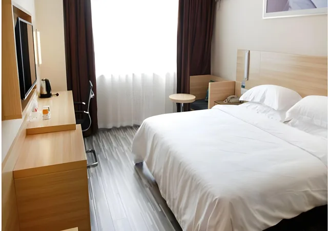 غرفة بزنس بسرير كوين، City Comfort Inn Wuhan Fengshu Er Road Baijin Mansion 2/2