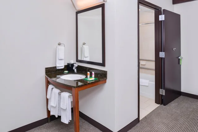 غرفة بسريرين كوين مع أريكة، Hyatt Place Chesapeake/Greenbrier 9/9