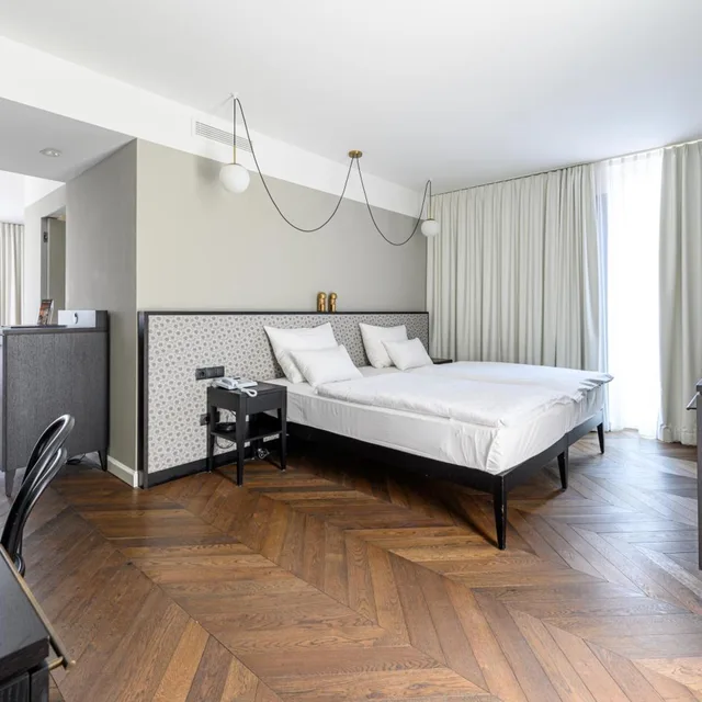 جناح جونيور بسرير كينج بشرفة، Hotel Caroline 2/6