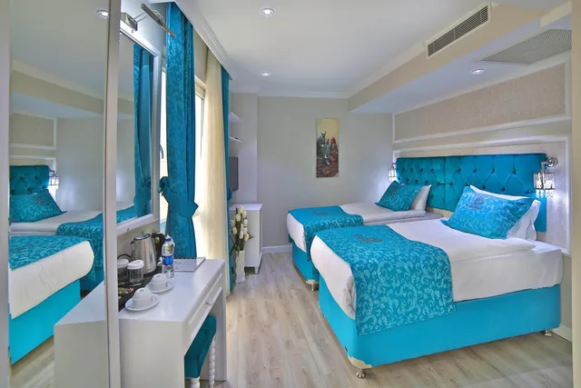 غرفة قياسية بسريرين منفصلين مع أريكة، Glamour Hotel 1/1