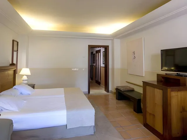 Room, Triple, Side Sea View، Vincci Seleccion La Plantacion del Sur 1/1