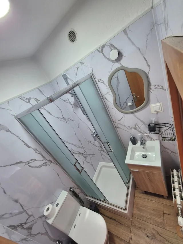 غرفة كلاسيكية ثلاثية بثلاثة أسرّة بشرفة، Guesthouse Varnica 8/8