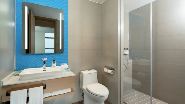 غرفة قياسية بسرير كينج بإطلالة على النهر، Holiday Inn Express Changsha Kaifu an IHG Hotel 3/3