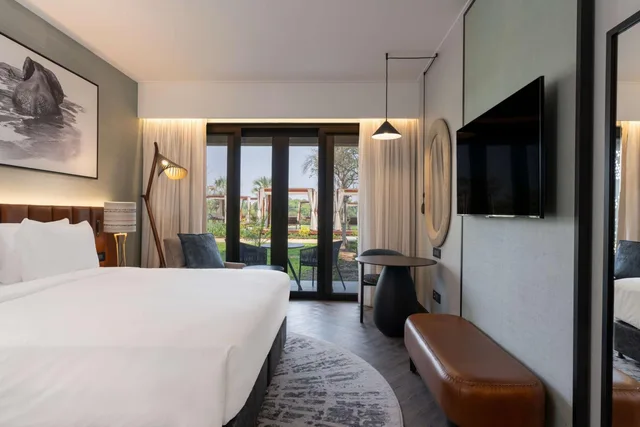 غرفة بريميوم بشرفة، Radisson Blu Mosi-oa-Tunya Livingstone Resort 3/10