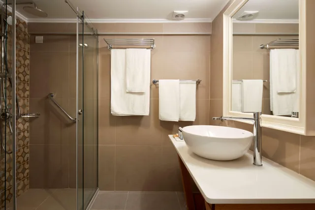 Duplex, Suite, King Bed, with Pool، Sea Breeze Santorini Beach Resort, Curio by Hilton 6/10