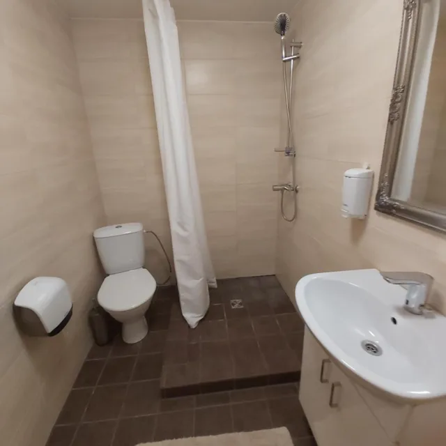 غرفة رباعية، Nord Hostel 8/8