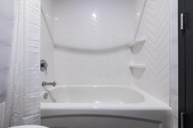 Room, Double Bed, Bathtub, Accessible, Holiday Inn Newark International Airport An Ihg Hotel 6/6