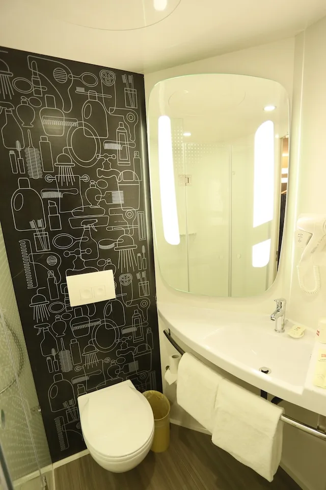 Ibis Xuzhou East Huaihai Road Hotel، Yunlong 40/41