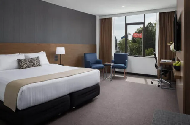 غرفة بسرير كينج لذوي الإعاقة، RYDGES CAMPERDOWN 1/2