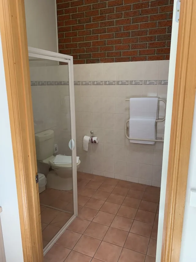 Spa, Deluxe, King Bed، Tanjil Motor Inn 2/2