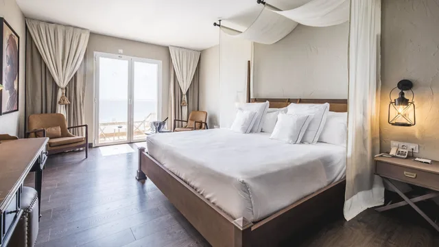 جناح جونيور بسرير كينج بإطلالة على البحر، Be Live Adults Only La Cala Boutique 2/3