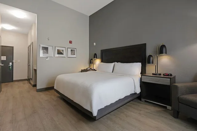 غرفة قياسية بسرير كينج، Holiday Inn Texarkana Arkansas Conv Ctr 4/10
