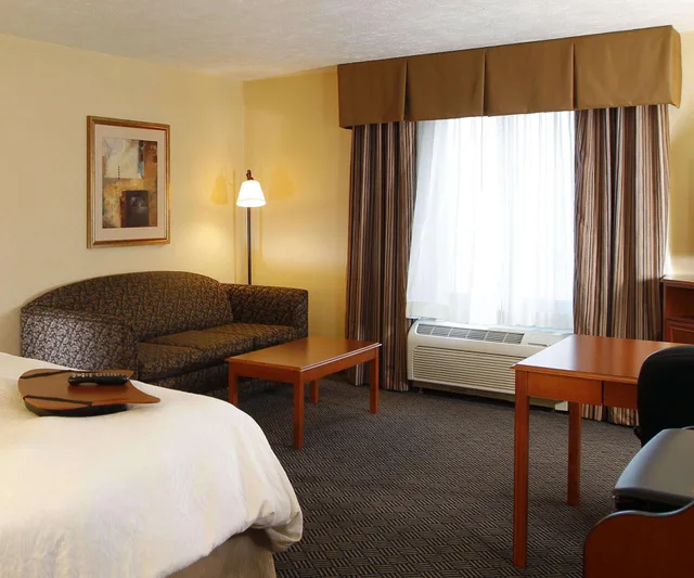 جناح، Hampton Inn Waterloo Cedar Valley 1/2