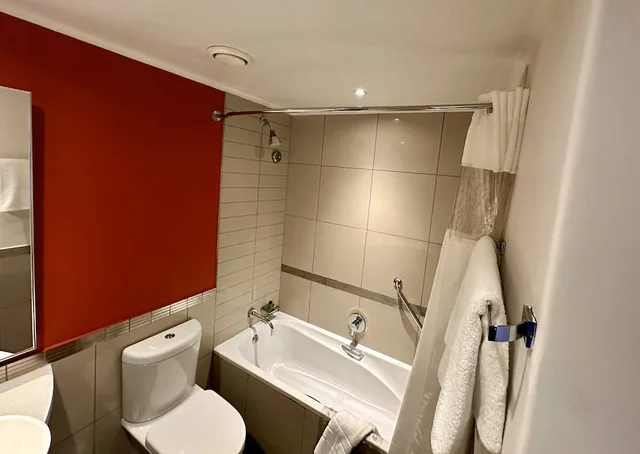 غرفة سوبيريور بسرير كينج، Garden Court Nelson Mandela Boulevard 9/9