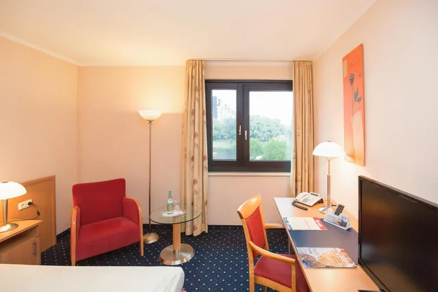 Room, Twin Beds, Parkhotel Marl 3/4