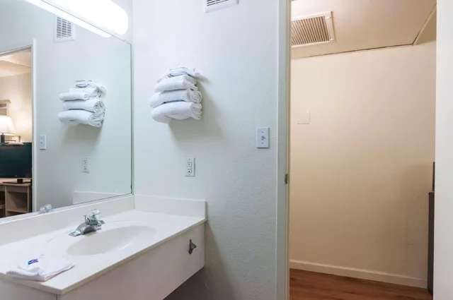 غرفة بسريرين مزدوجين، Motel6 Green River, UT 7/10